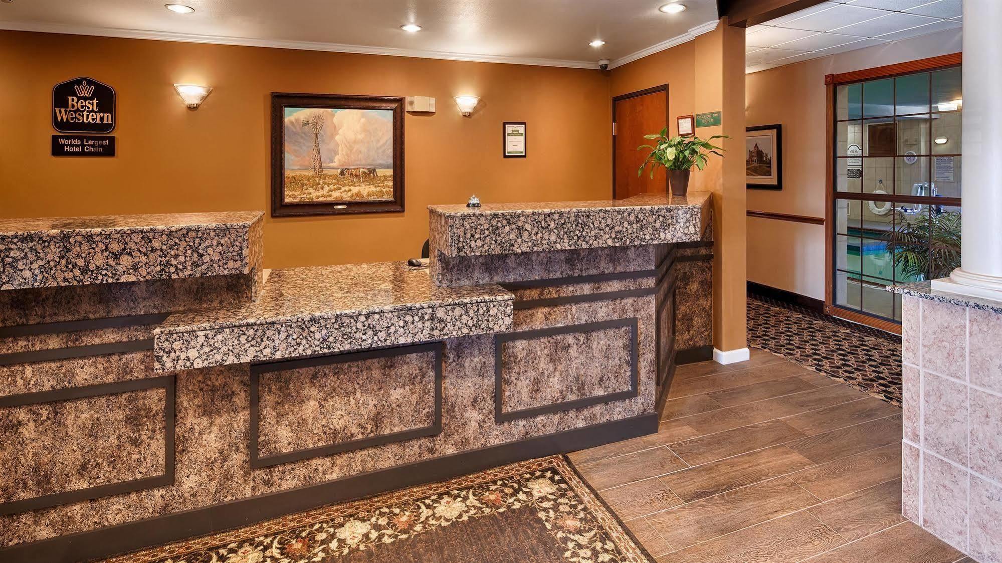 Best Western Plus Red River Inn Clarendon Luaran gambar